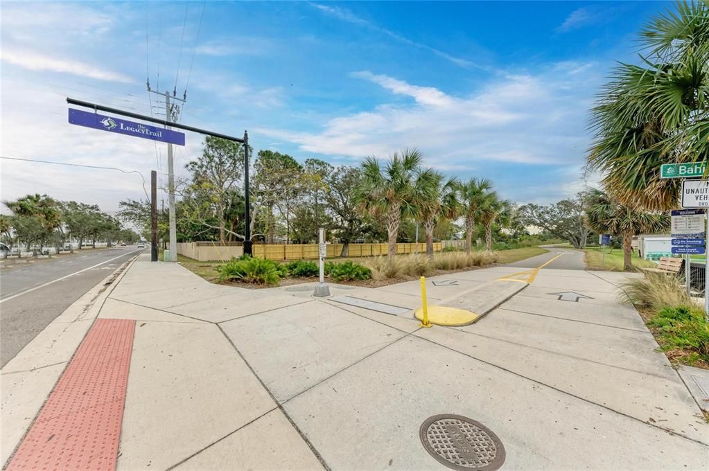 For Sale: $390,000 (0.12 acres)