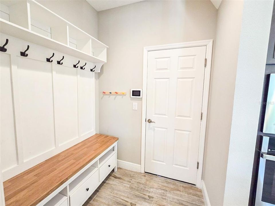 For Rent: $3,200 (5 beds, 3 baths, 3419 Square Feet)