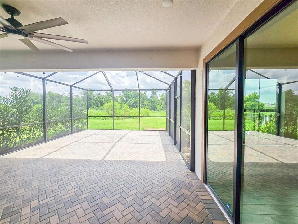 For Rent: $3,200 (5 beds, 3 baths, 3419 Square Feet)