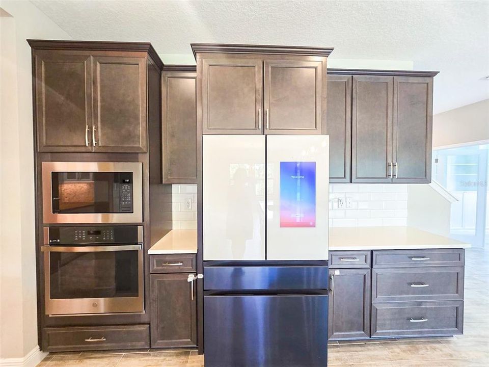For Rent: $3,200 (5 beds, 3 baths, 3419 Square Feet)