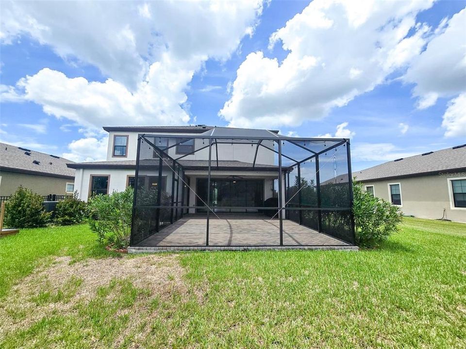 For Rent: $3,200 (5 beds, 3 baths, 3419 Square Feet)