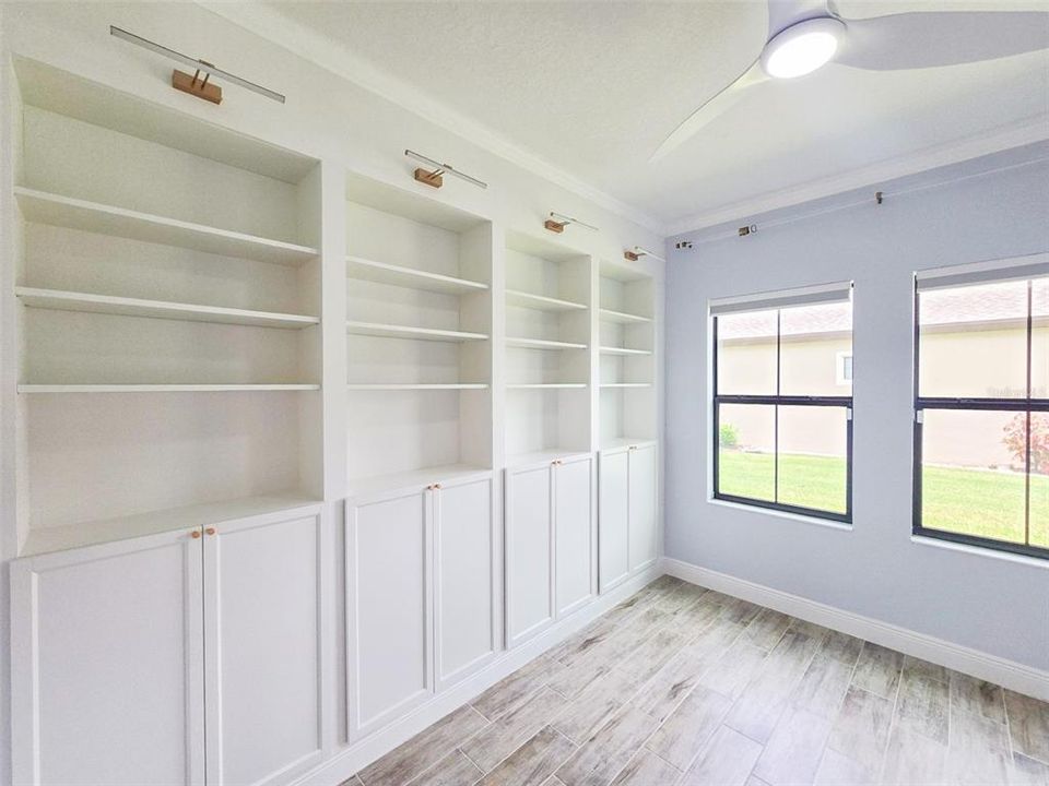 For Rent: $3,200 (5 beds, 3 baths, 3419 Square Feet)