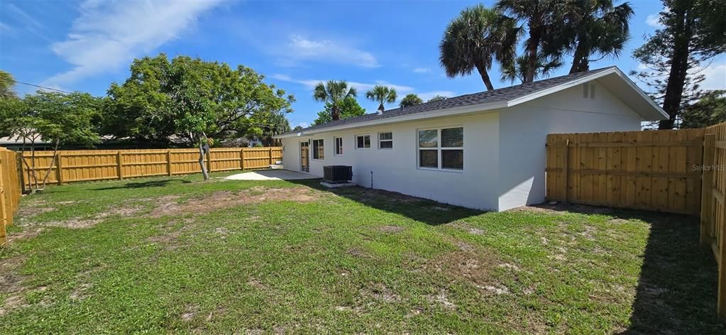 For Sale: $325,000 (4 beds, 2 baths, 1316 Square Feet)