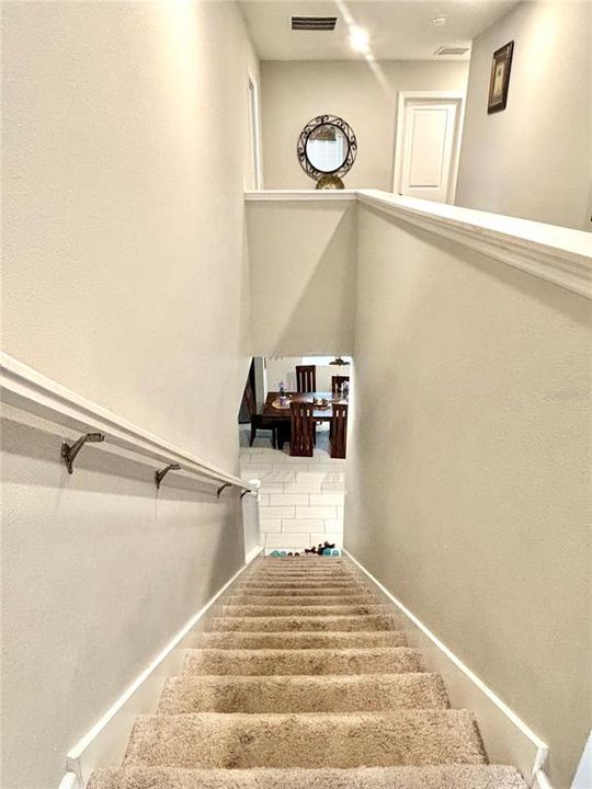 For Sale: $420,000 (5 beds, 3 baths, 2550 Square Feet)