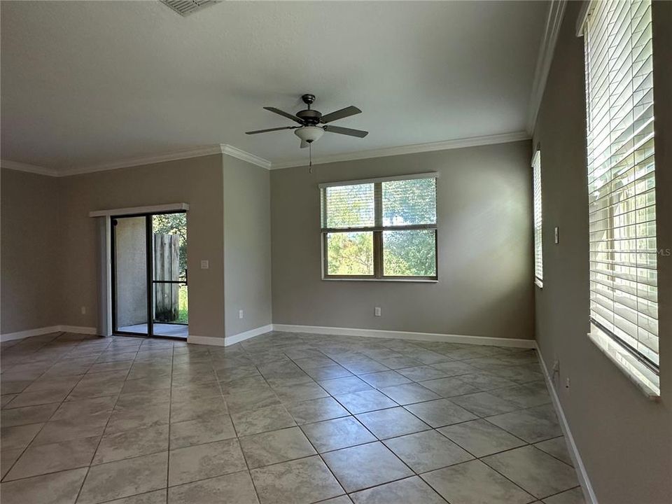 For Rent: $2,600 (3 beds, 2 baths, 1801 Square Feet)