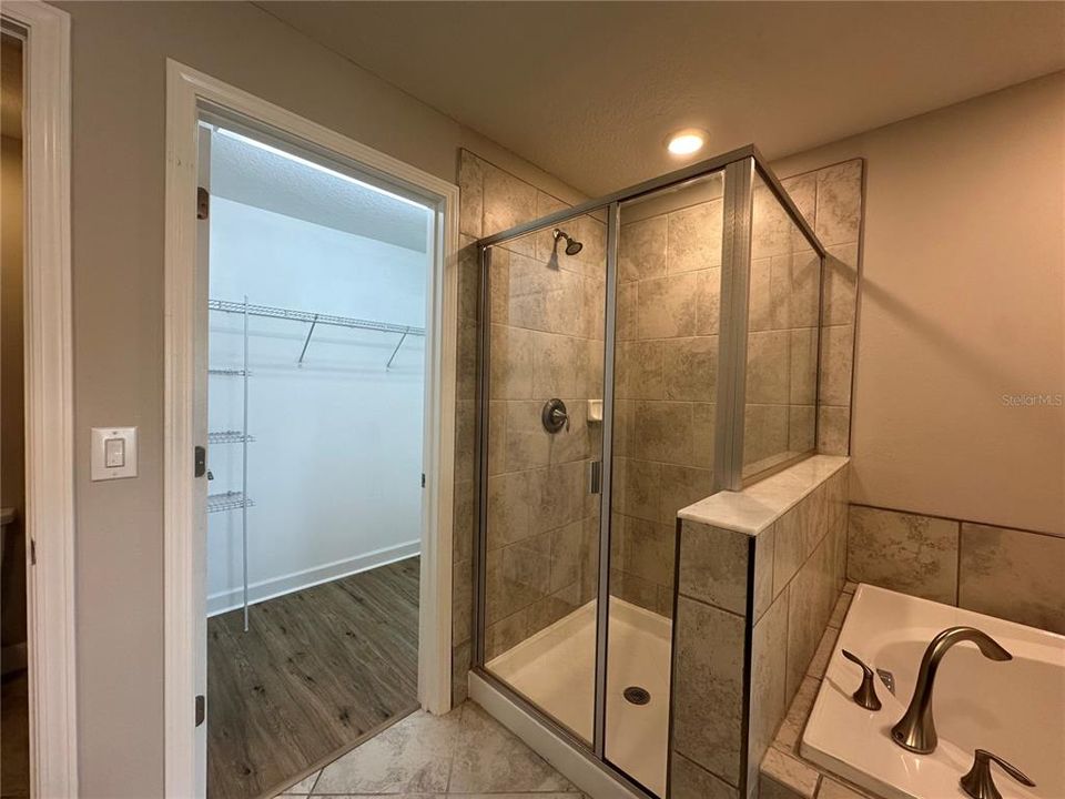 For Rent: $2,600 (3 beds, 2 baths, 1801 Square Feet)