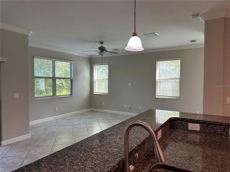 For Rent: $2,600 (3 beds, 2 baths, 1801 Square Feet)