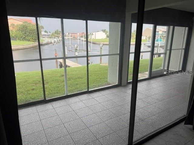 For Rent: $1,450 (2 beds, 2 baths, 663 Square Feet)