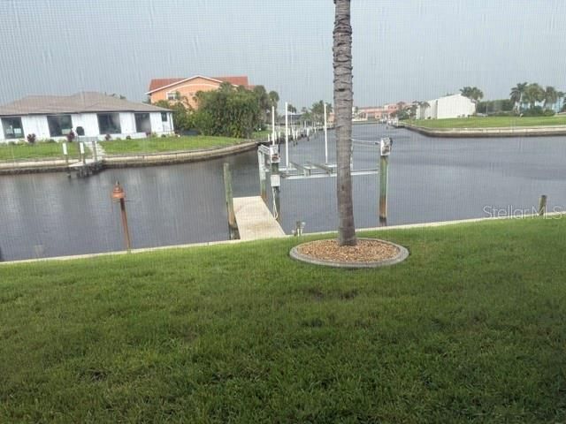 For Rent: $1,450 (2 beds, 2 baths, 663 Square Feet)