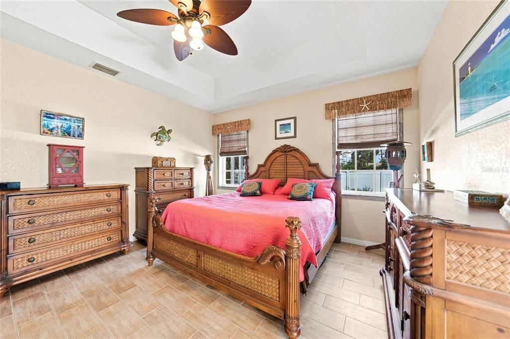 For Sale: $536,000 (3 beds, 2 baths, 1999 Square Feet)