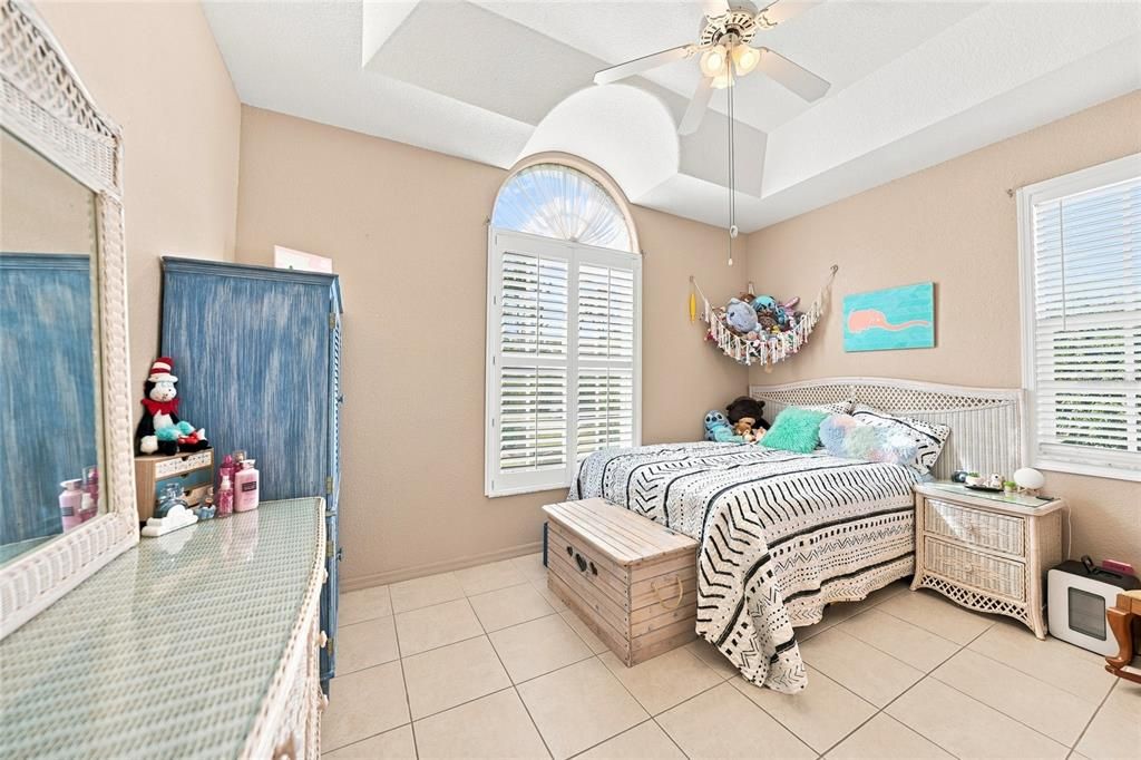 For Sale: $536,000 (3 beds, 2 baths, 1999 Square Feet)