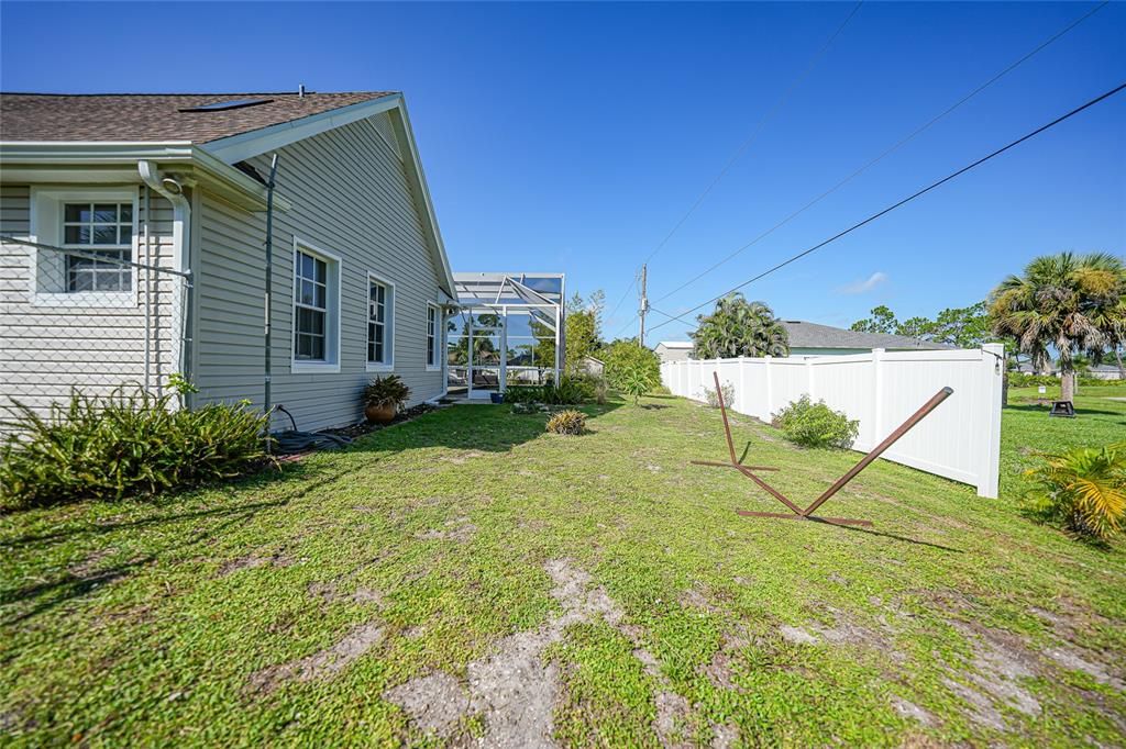 For Sale: $536,000 (3 beds, 2 baths, 1999 Square Feet)