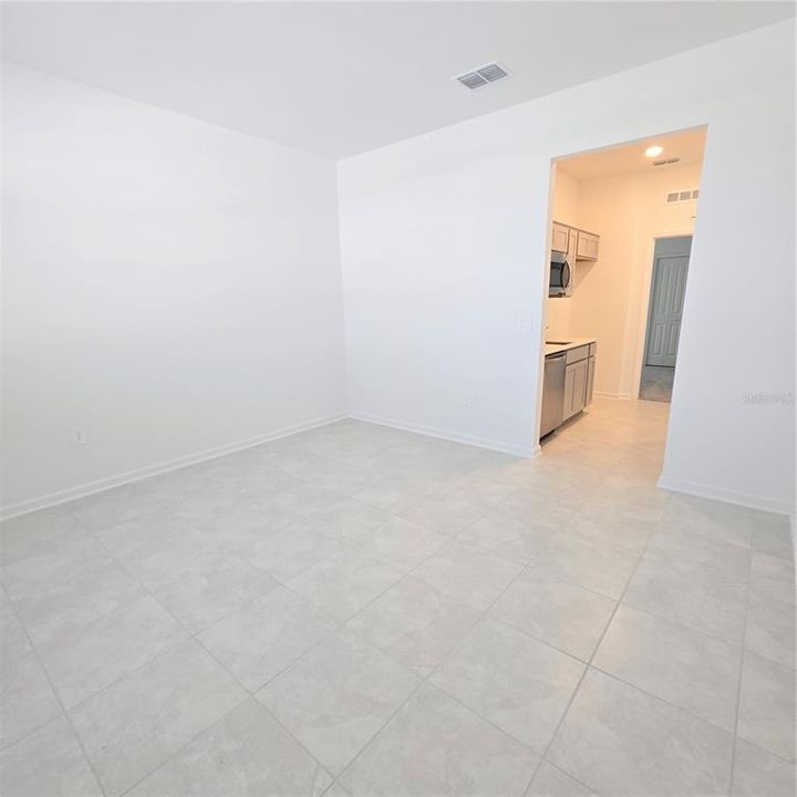 В аренду: $2,450 (4 спален, 3 ванн, 2019 Квадратных фут)