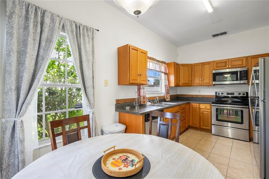На продажу: $412,000 (3 спален, 2 ванн, 1795 Квадратных фут)