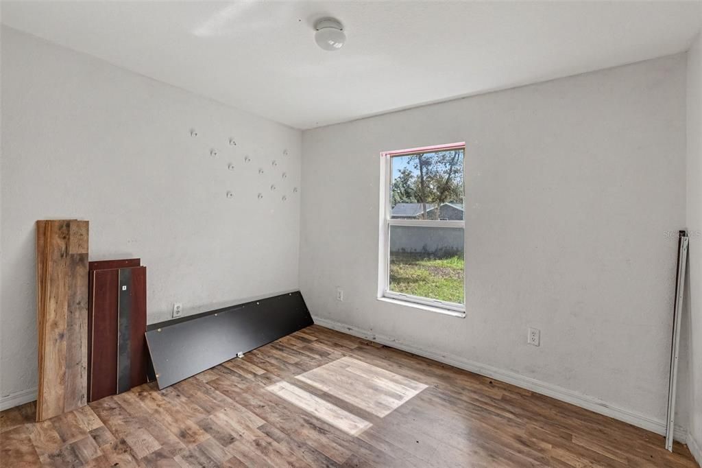 For Sale: $240,000 (3 beds, 2 baths, 1362 Square Feet)