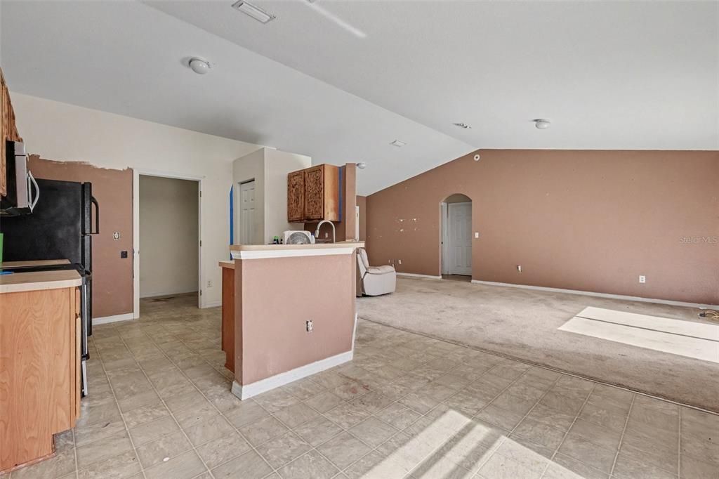 For Sale: $240,000 (3 beds, 2 baths, 1362 Square Feet)