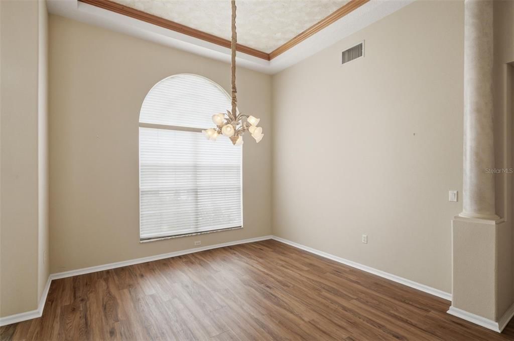 En Venta: $529,000 (4 camas, 3 baños, 2538 Pies cuadrados)