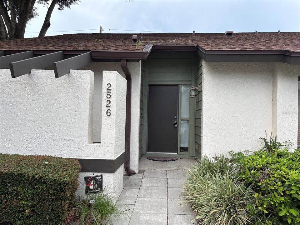 For Rent: $2,000 (2 beds, 2 baths, 1612 Square Feet)