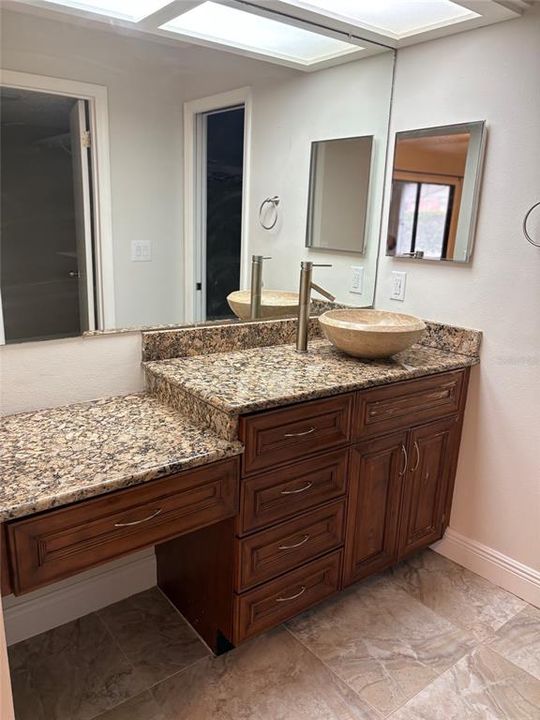 For Rent: $2,000 (2 beds, 2 baths, 1612 Square Feet)
