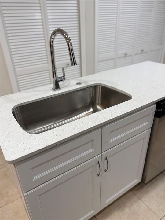 For Rent: $2,000 (2 beds, 2 baths, 1612 Square Feet)