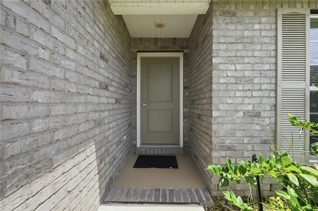 For Sale: $309,900 (3 beds, 2 baths, 1292 Square Feet)