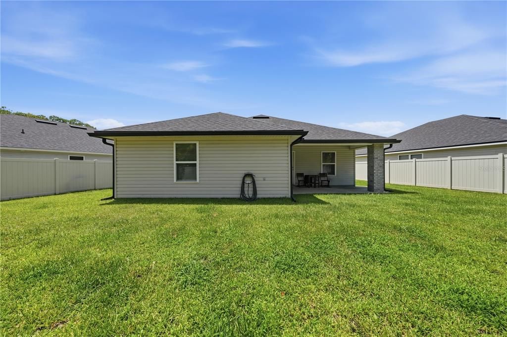 For Sale: $309,900 (3 beds, 2 baths, 1292 Square Feet)