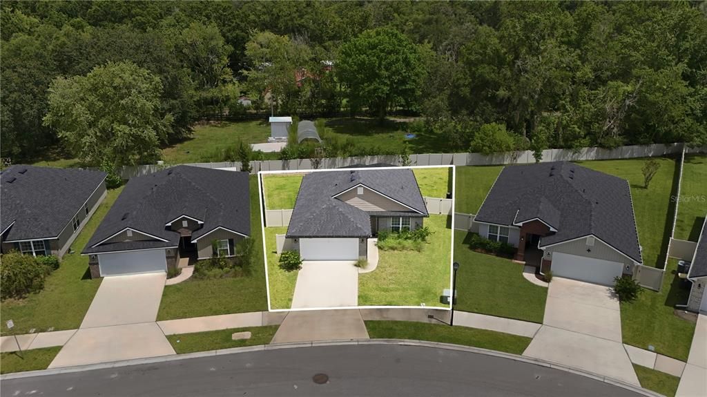 For Sale: $309,900 (3 beds, 2 baths, 1292 Square Feet)