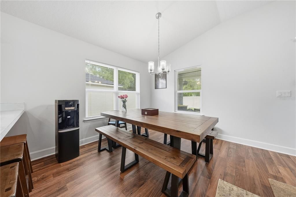For Sale: $309,900 (3 beds, 2 baths, 1292 Square Feet)