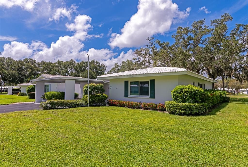 For Sale: $175,000 (2 beds, 2 baths, 1055 Square Feet)
