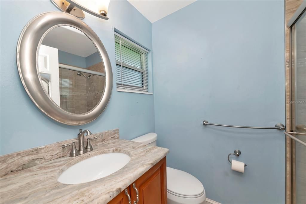 For Sale: $175,000 (2 beds, 2 baths, 1055 Square Feet)