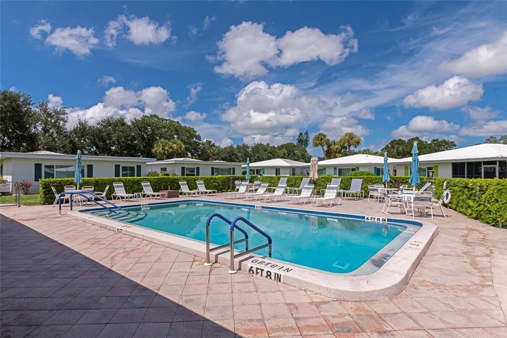 For Sale: $175,000 (2 beds, 2 baths, 1055 Square Feet)