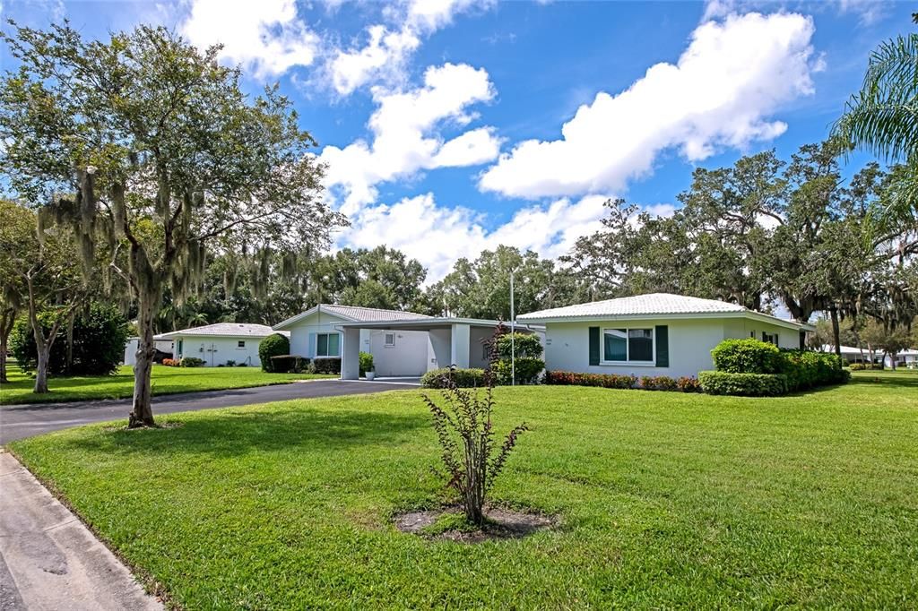 For Sale: $175,000 (2 beds, 2 baths, 1055 Square Feet)