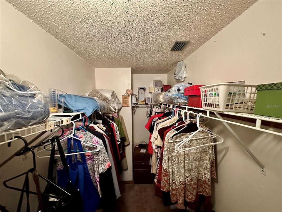 For Sale: $287,500 (3 beds, 2 baths, 1480 Square Feet)