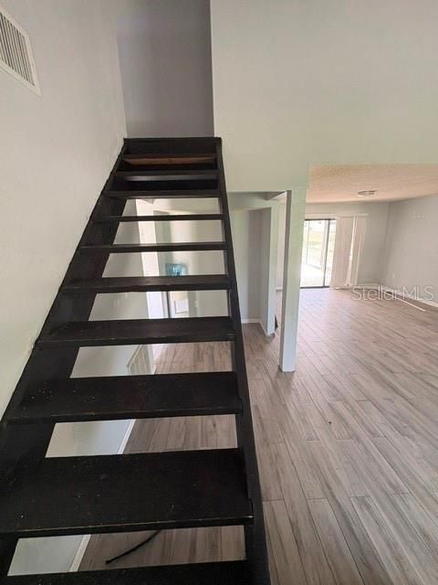 На продажу: $230,000 (3 спален, 2 ванн, 1605 Квадратных фут)