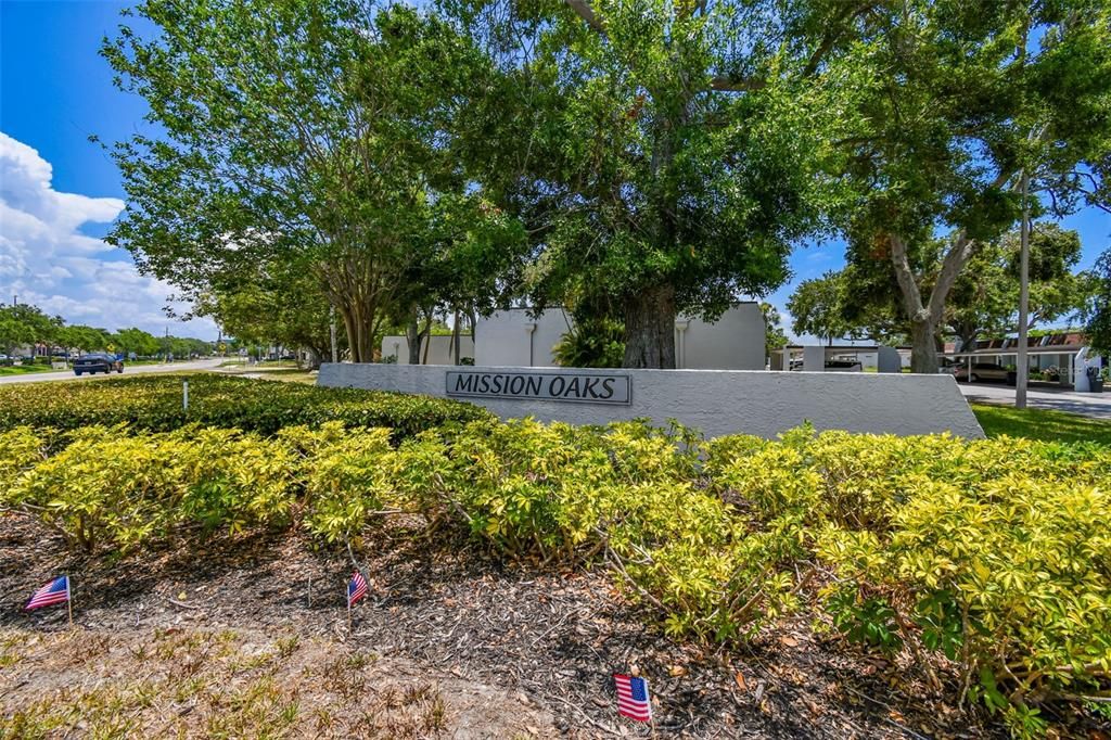 For Rent: $2,600 (2 beds, 2 baths, 865 Square Feet)