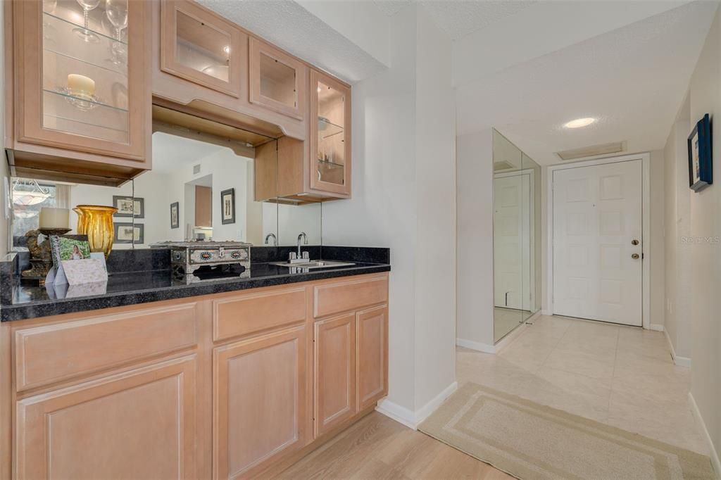 For Sale: $229,900 (2 beds, 2 baths, 1440 Square Feet)