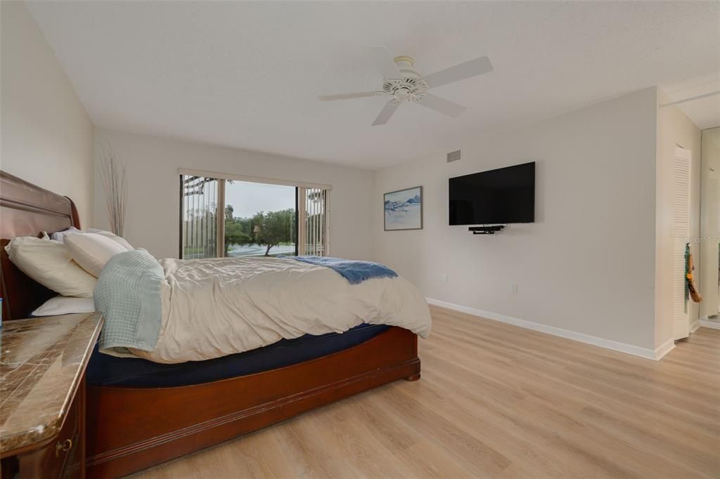 For Sale: $229,900 (2 beds, 2 baths, 1440 Square Feet)