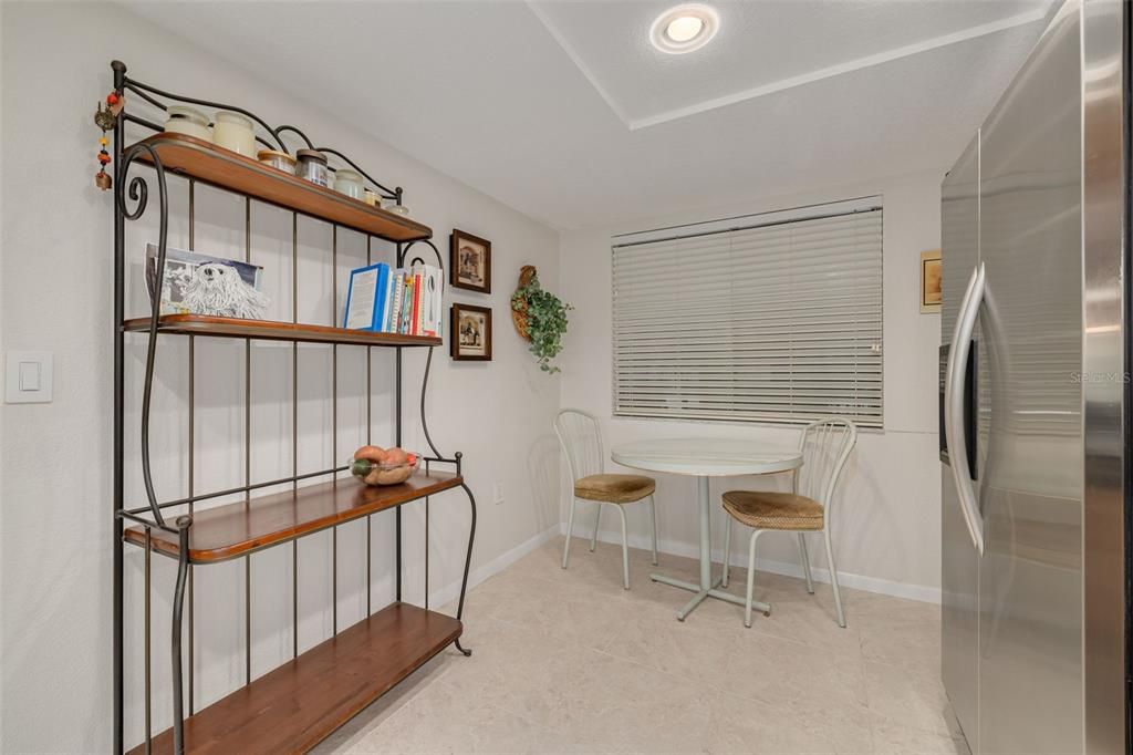 For Sale: $229,900 (2 beds, 2 baths, 1440 Square Feet)