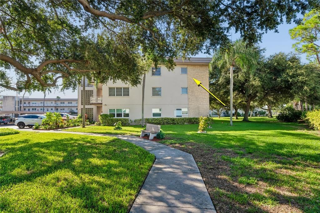 На продажу: $98,000 (2 спален, 2 ванн, 1150 Квадратных фут)