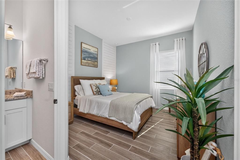For Sale: $849,000 (3 beds, 3 baths, 2449 Square Feet)