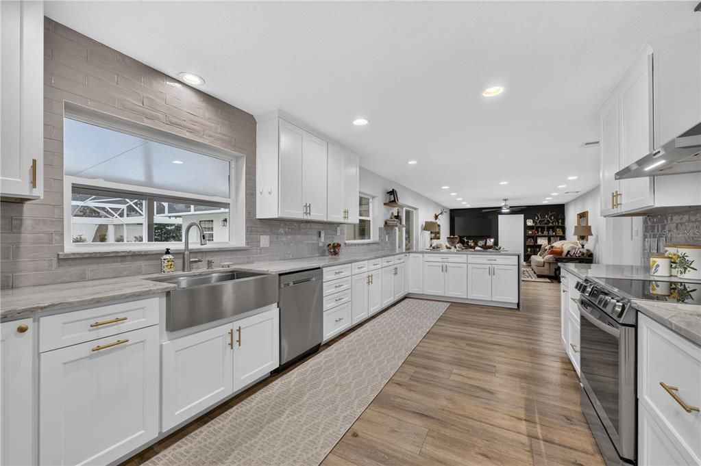 For Sale: $1,049,990 (5 beds, 3 baths, 3254 Square Feet)