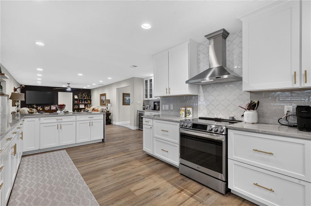 For Sale: $1,049,990 (5 beds, 3 baths, 3254 Square Feet)