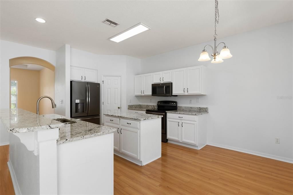 For Sale: $445,000 (3 beds, 2 baths, 1903 Square Feet)