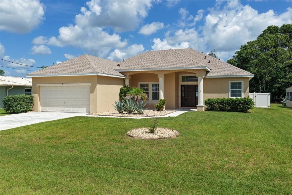 For Sale: $445,000 (3 beds, 2 baths, 1903 Square Feet)