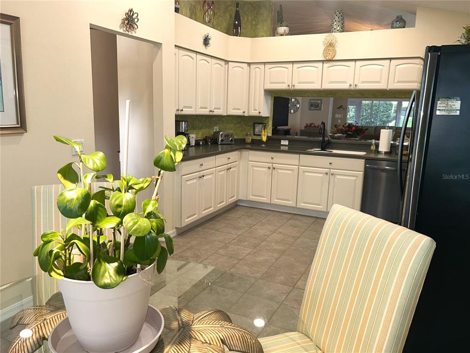 For Sale: $389,000 (3 beds, 2 baths, 1944 Square Feet)