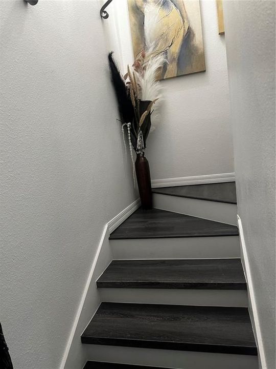 For Rent: $2,450 (3 beds, 2 baths, 1855 Square Feet)