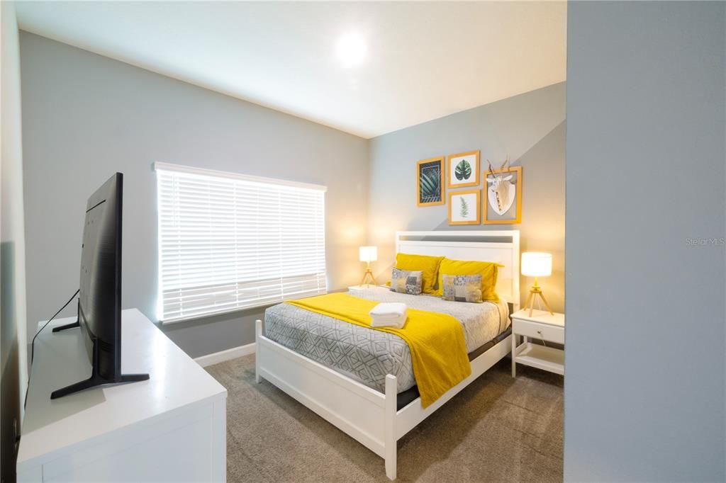 For Sale: $419,900 (5 beds, 4 baths, 2167 Square Feet)