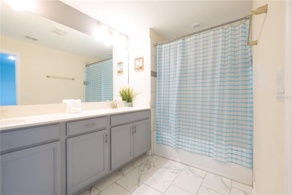 For Sale: $419,900 (5 beds, 4 baths, 2167 Square Feet)