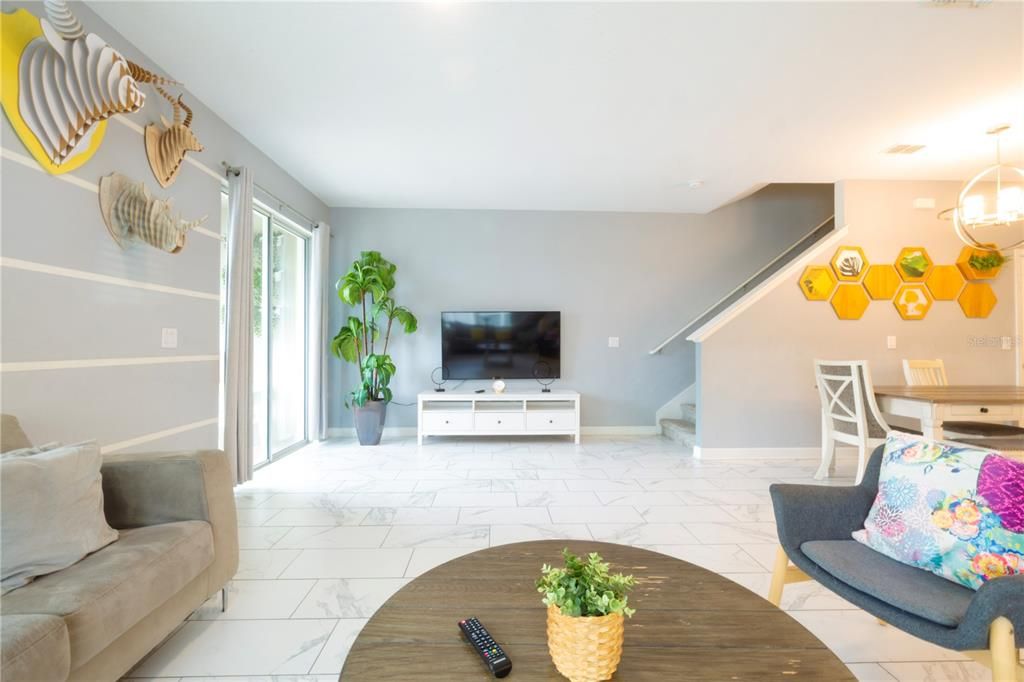 For Sale: $419,900 (5 beds, 4 baths, 2167 Square Feet)