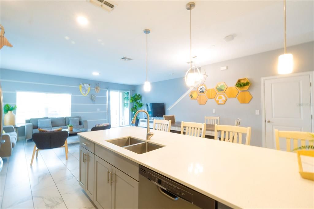 For Sale: $419,900 (5 beds, 4 baths, 2167 Square Feet)